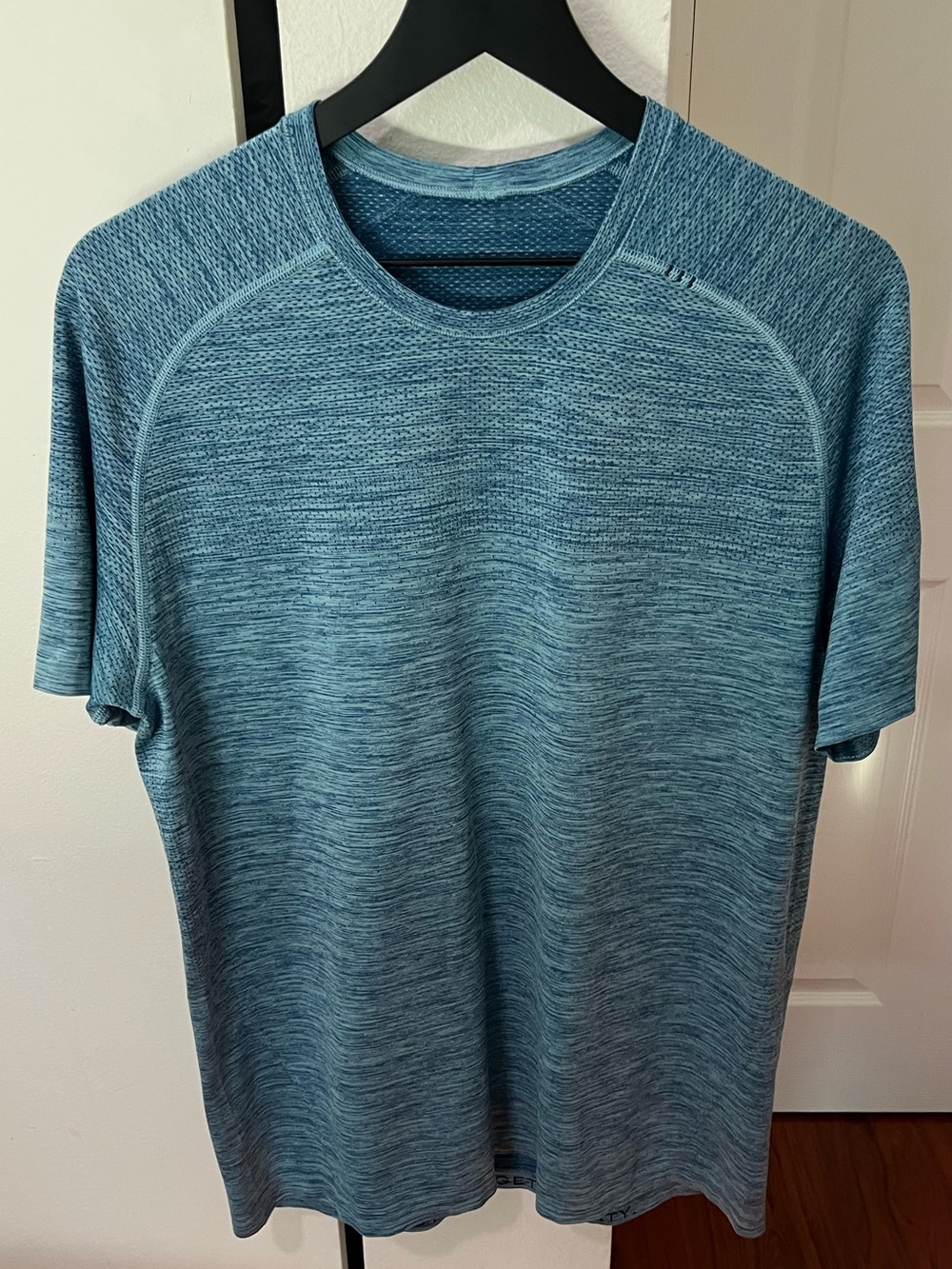 lululemon athletica Men's Short Sleeve Tech Tee in Heathered Teal Blue